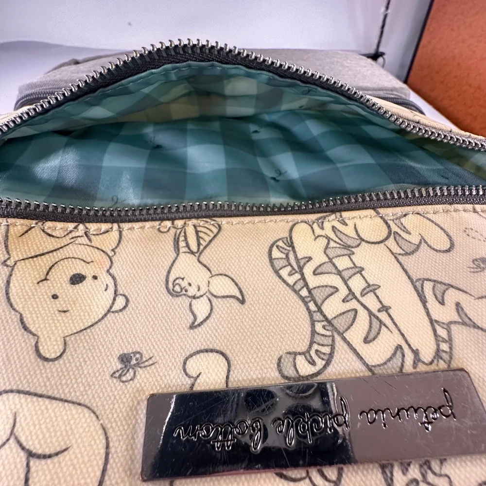 Petunia Pickle Bottom Disney Winnie the Pooh Diaper Bag Backpack Sketch Hunny